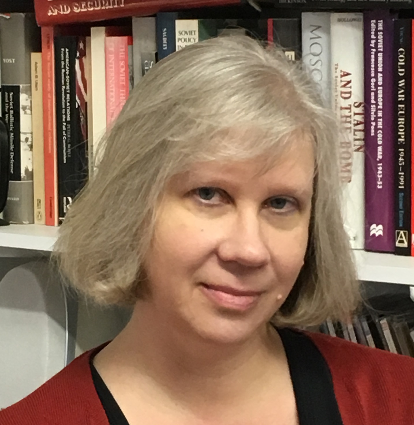 Dr Jenny Mathers, Adran Gwleidyddiaeth Ryngwladol