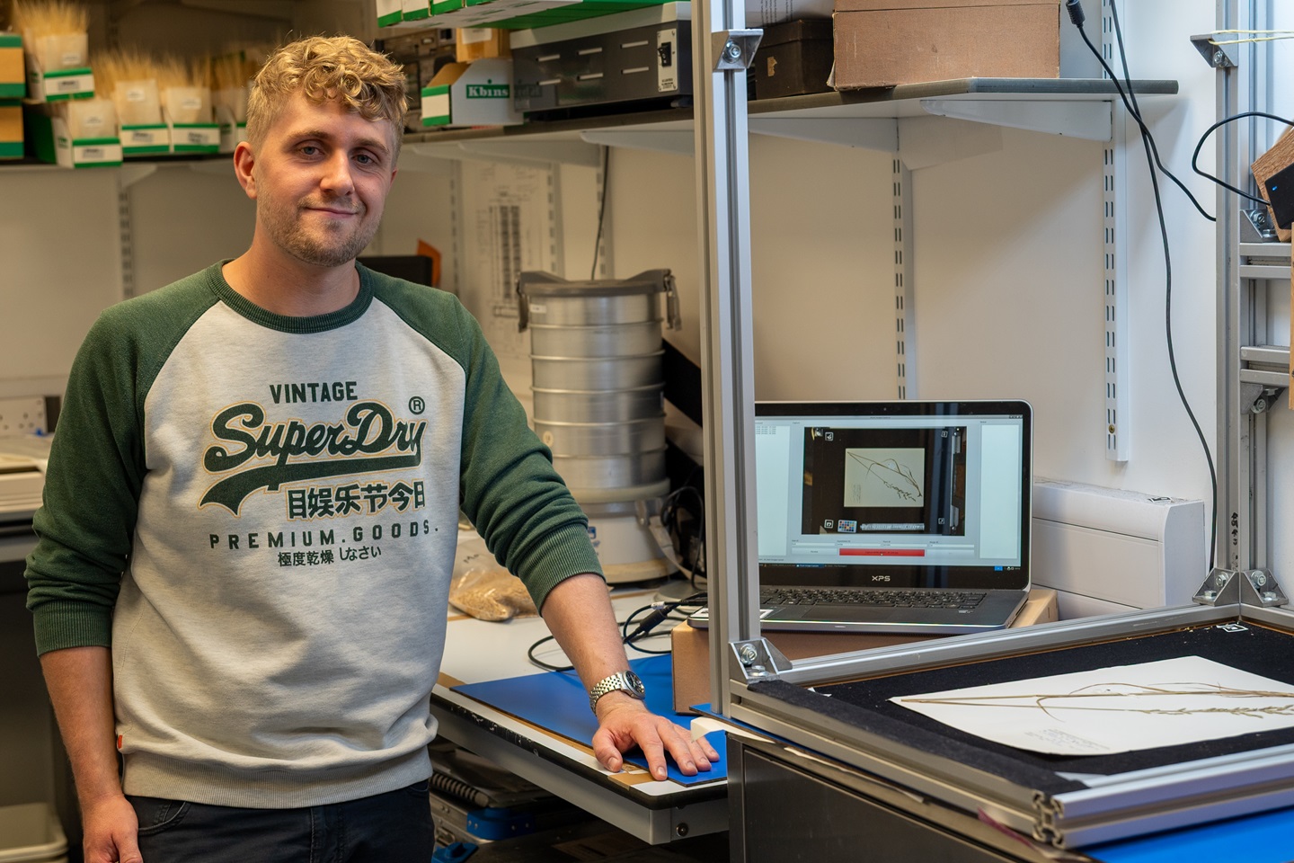 Kieran Atkins o Athrofa’r Gwyddorau Biolegol, Amgylcheddol a Gwledig