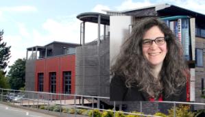 Aviva Guttmann, Adran Gwleidyddiaeth Ryngwladol