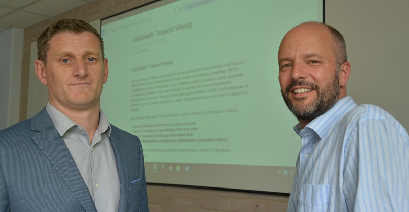 Wyn Morris (left) from Aberystwyth Business School and Dr Gareth Norris from the Department of Psychology at Aberystwyth University who have developed the rural crime study.