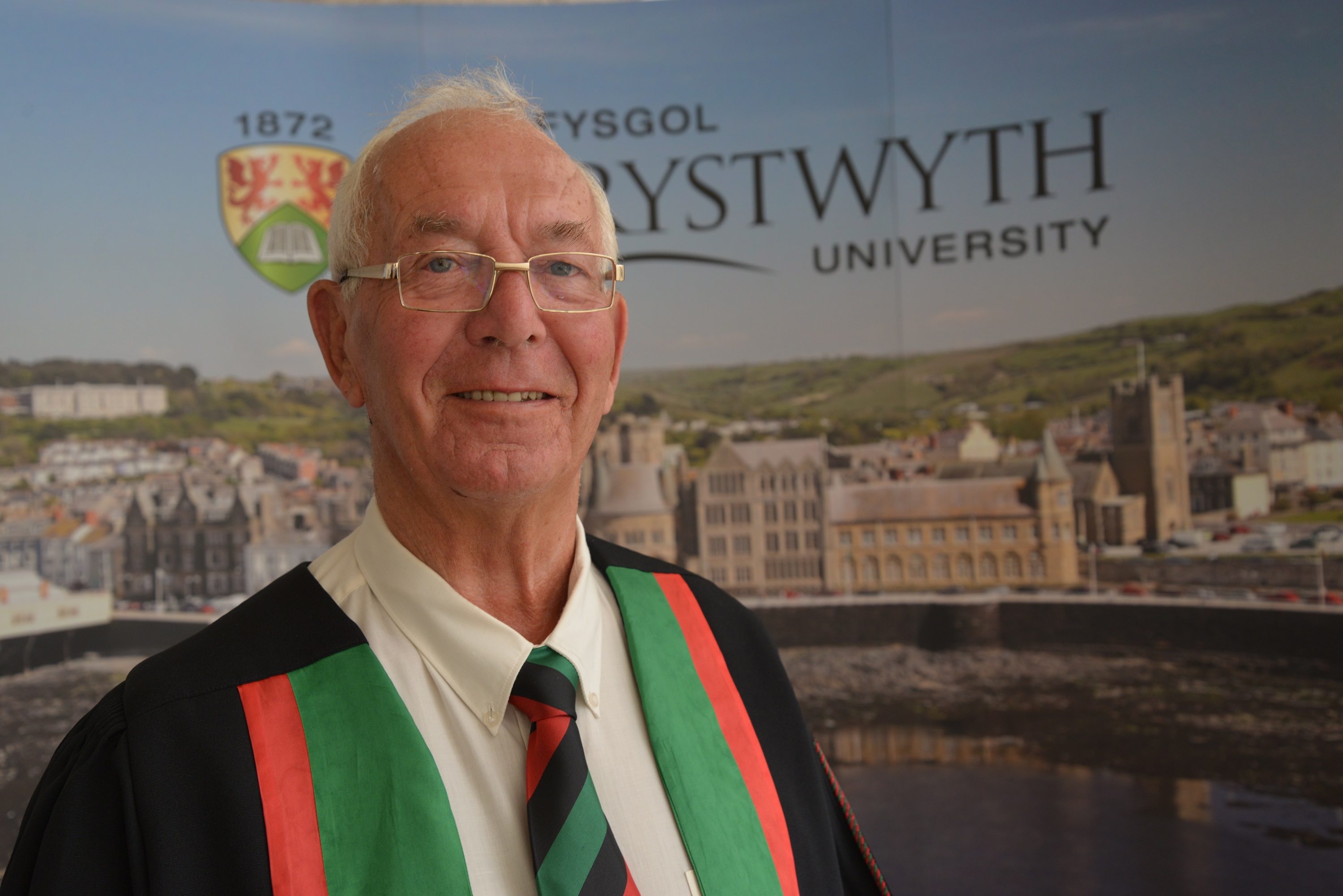 Former Welsh rugby international John Dawes was made an Honorary Fellow of Aberystwyth University during Graduation 2018.