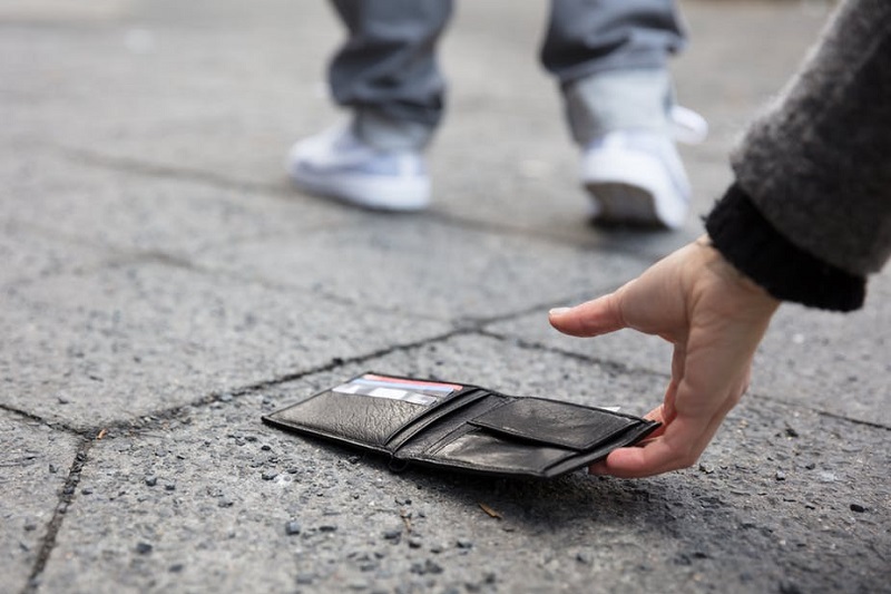 Instead of Losing Their Wallets, These People Learned a Valuable Lesson