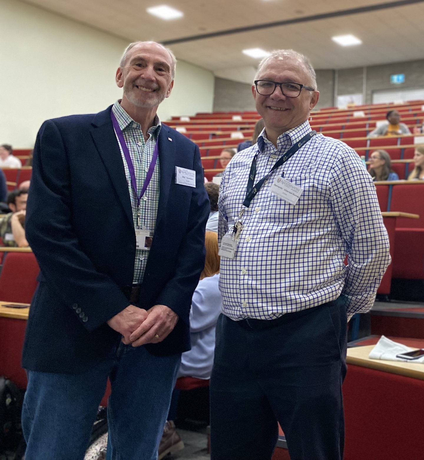 Professor Glyn Hewinson and Professor Bernardo Villarreal-Ramos